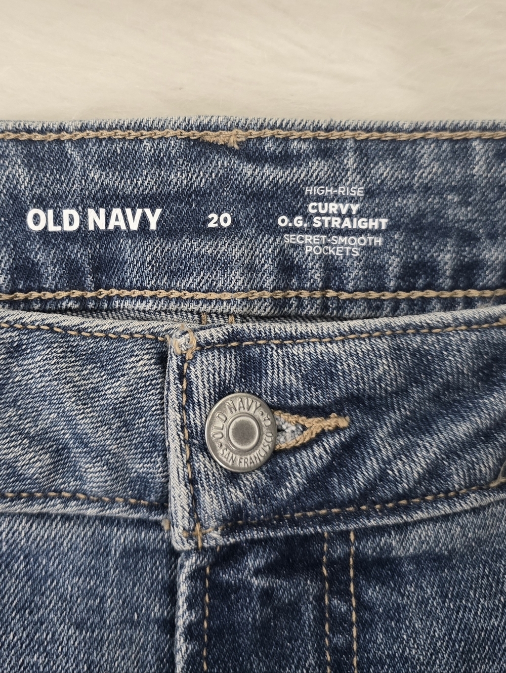 Old Navy High Rise Curvy O.G. Straight Jeans Plus Women Size 20 - Picture 2 of 4